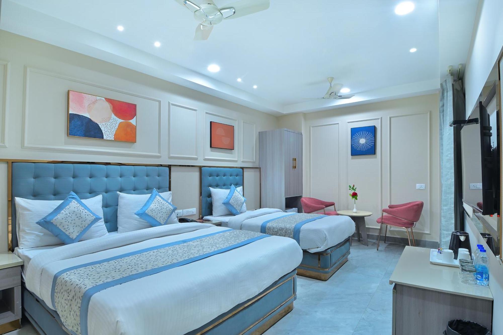 Hotel Sapphire House - 3 Mins Walk From Metro And 5 Mins From Rail Station New Delhi Eksteriør bilde