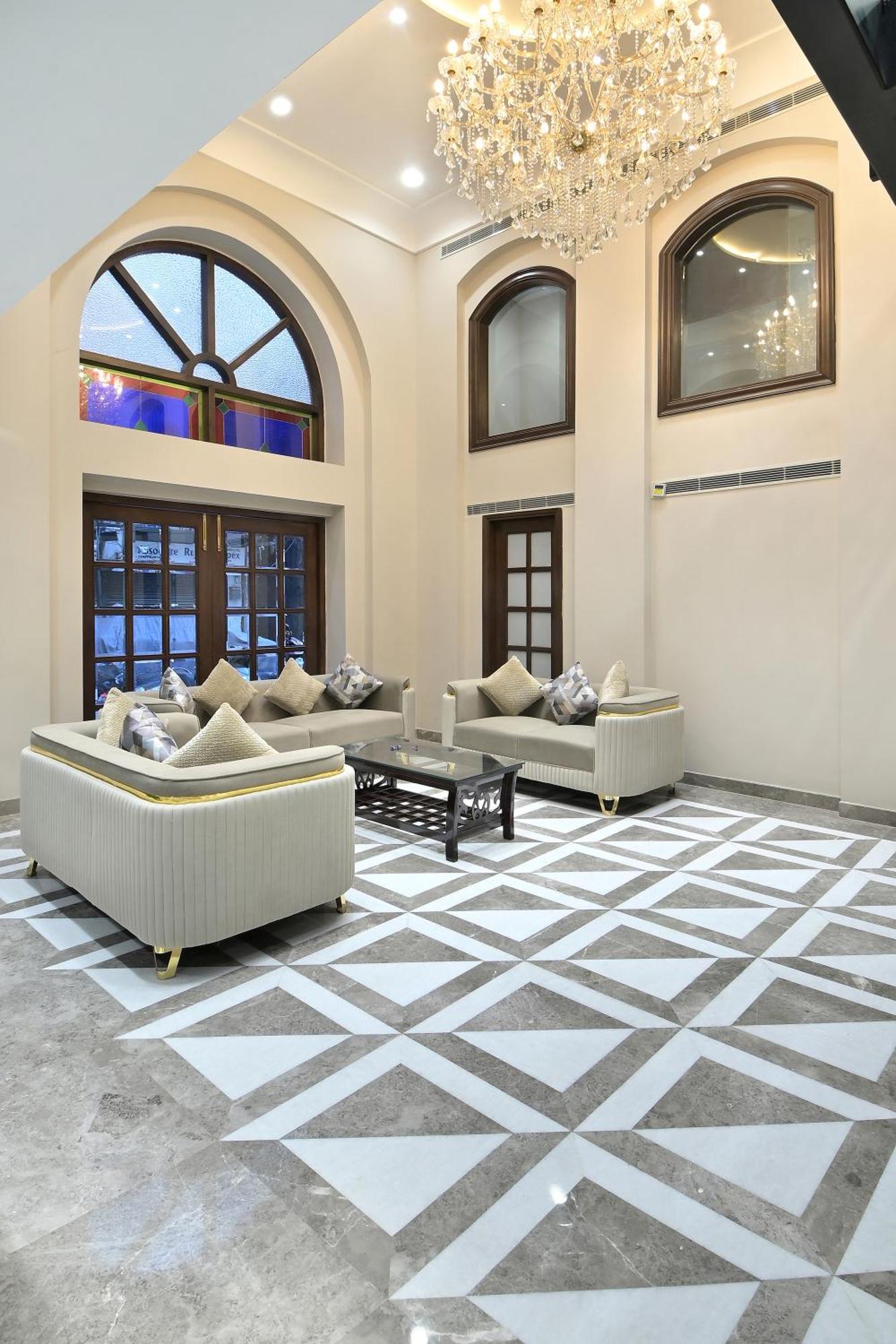 Hotel Sapphire House - 3 Mins Walk From Metro And 5 Mins From Rail Station New Delhi Eksteriør bilde